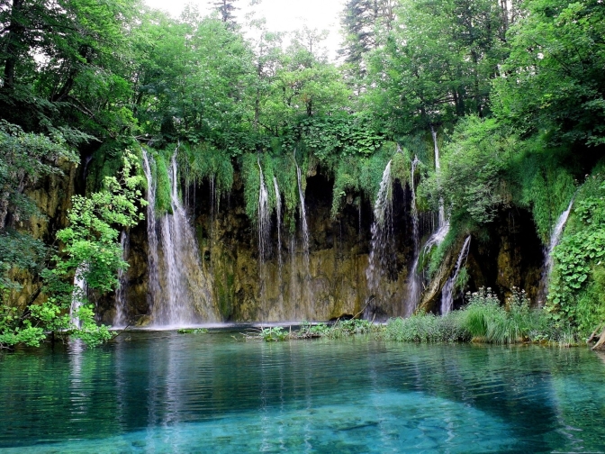 waterfalls-forest-lake